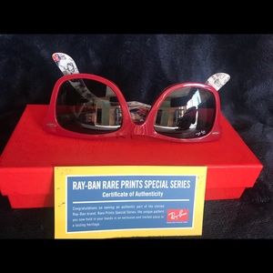 RAY-BAN sunglasses